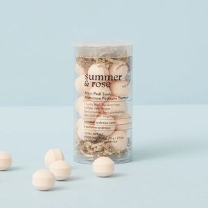 Summer & Rose mani/pedi soak